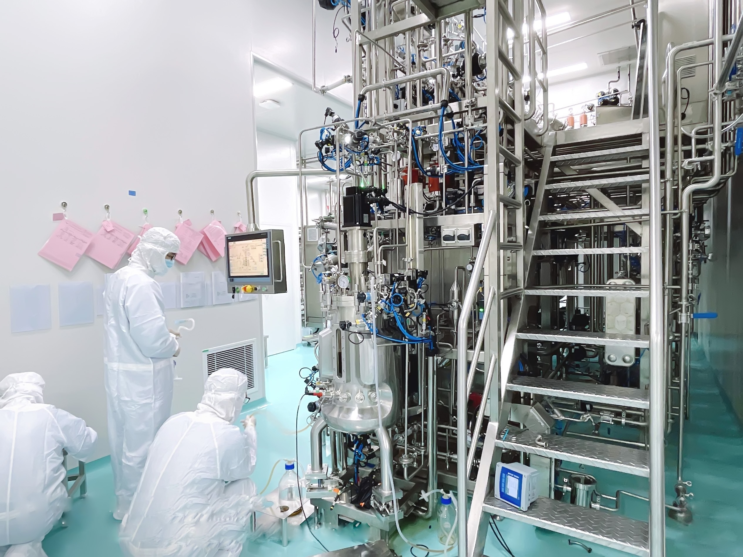 24-3 vaccine reactor.jpg